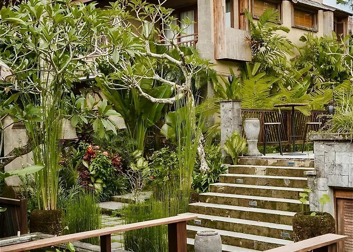Vije Boutique & Hotel 4*