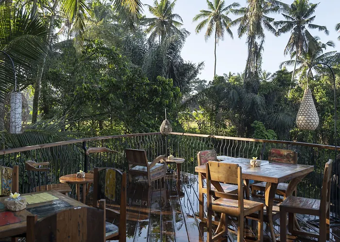 Vije Boutique & Hotel 4*